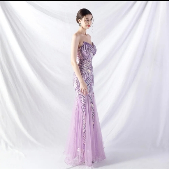 Purple, Striped Print, Sleeveless, Backless, Contrast Sequined Merma… - Picture 8 of 15